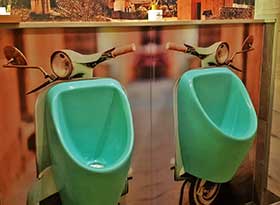 Trockenurinal ohne Wasser