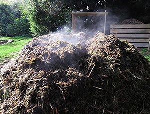 Komposthaufen als Thermokomposter