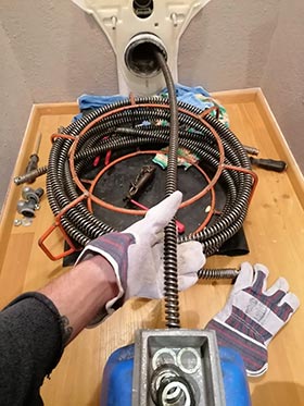 Abwasserrohr reinigen
