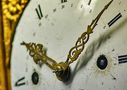 Einzeteile für alte Uhren