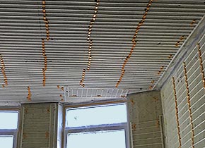 Zugfreie Deckenkühlung statt Klimaanlage - Vergleich und Kosten